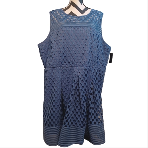 NWT Lane Bryant Sleeveless Geo Lace Mesh Sz 28P Fit & Flare Dress - Picture 2 of 15